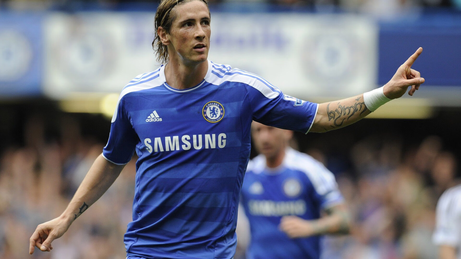 浓眉哥连续十二场比赛得分爆表直指冠军，独行侠挑战极限之战！